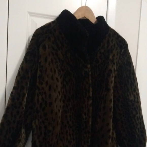 Vintage Jean  Claude Paris Animal Print Faux Fur Oversized jacket/coat - Picture 14 of 14